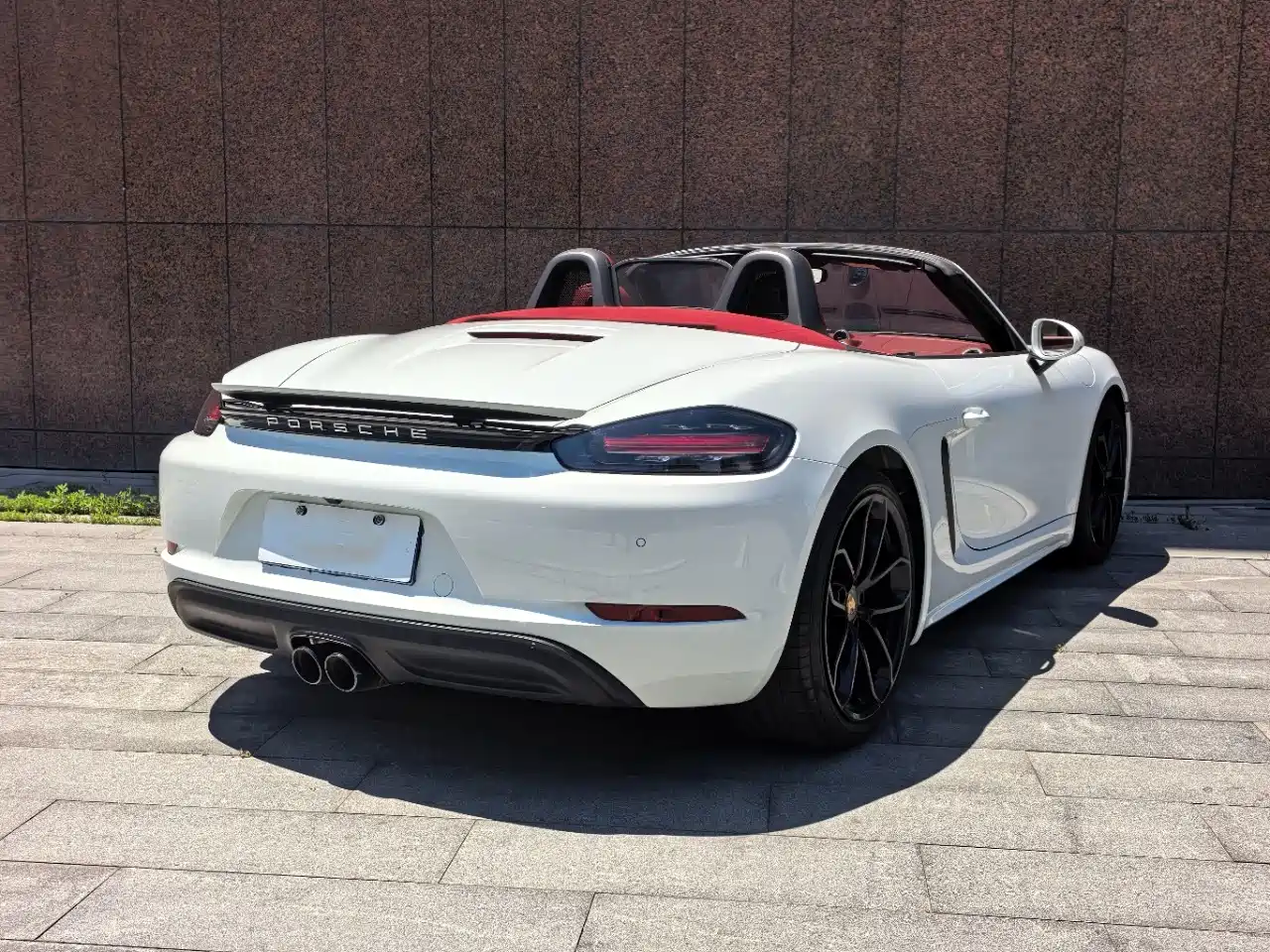 PORSCHE 718