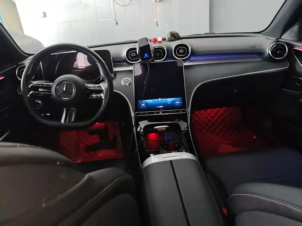 MERCEDES-BENZ CLASS C