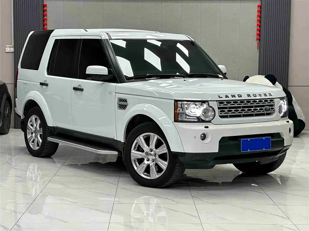 Land Rover Discovery 2013 5.0 V8 HSE фото 3