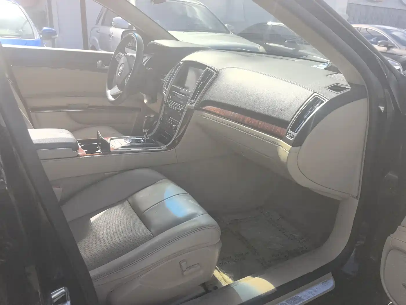Cadillac SLS 2010 3.0L Elite фото 13