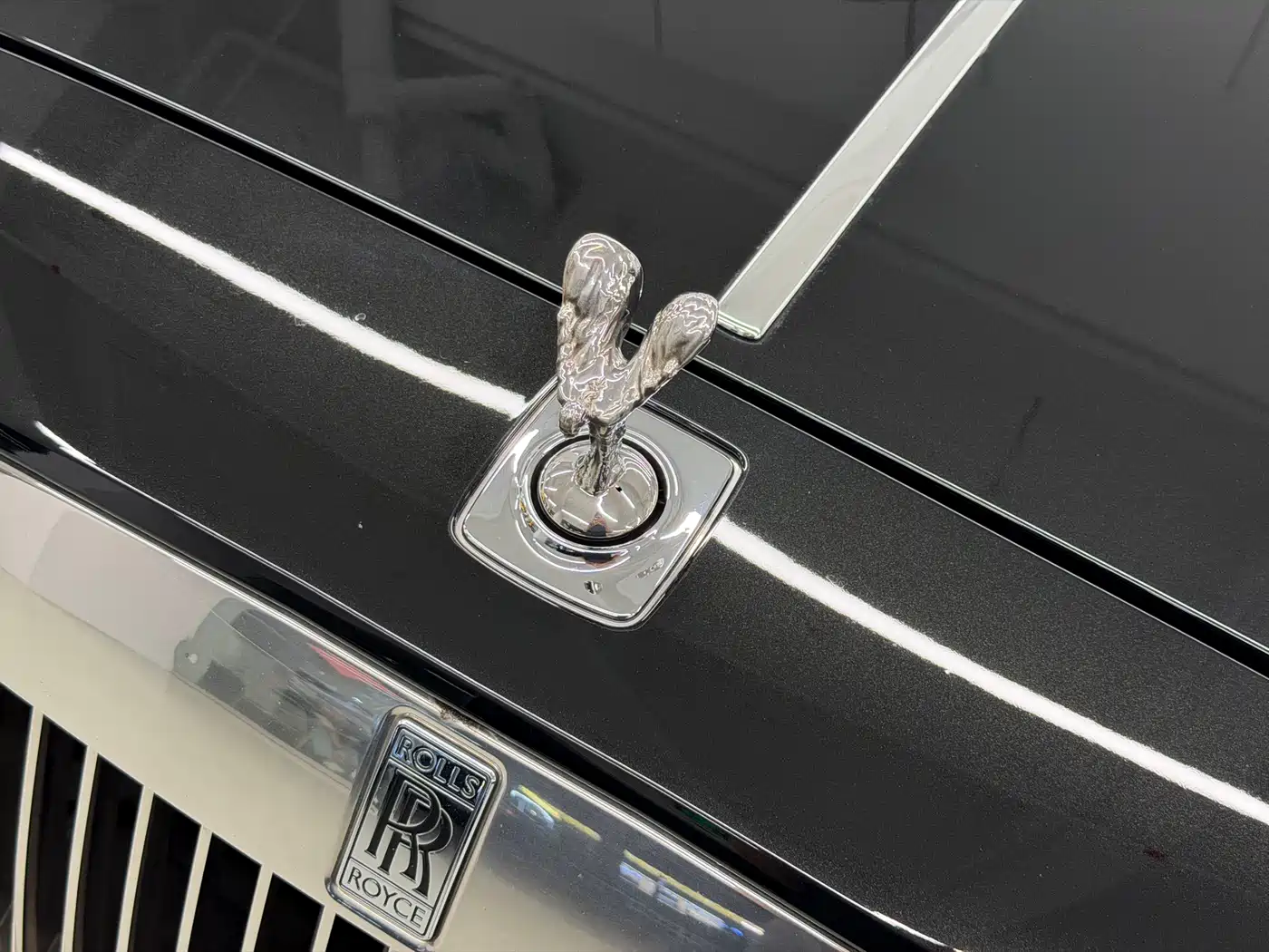 Photo 19 - Rolls-Royce Ghost