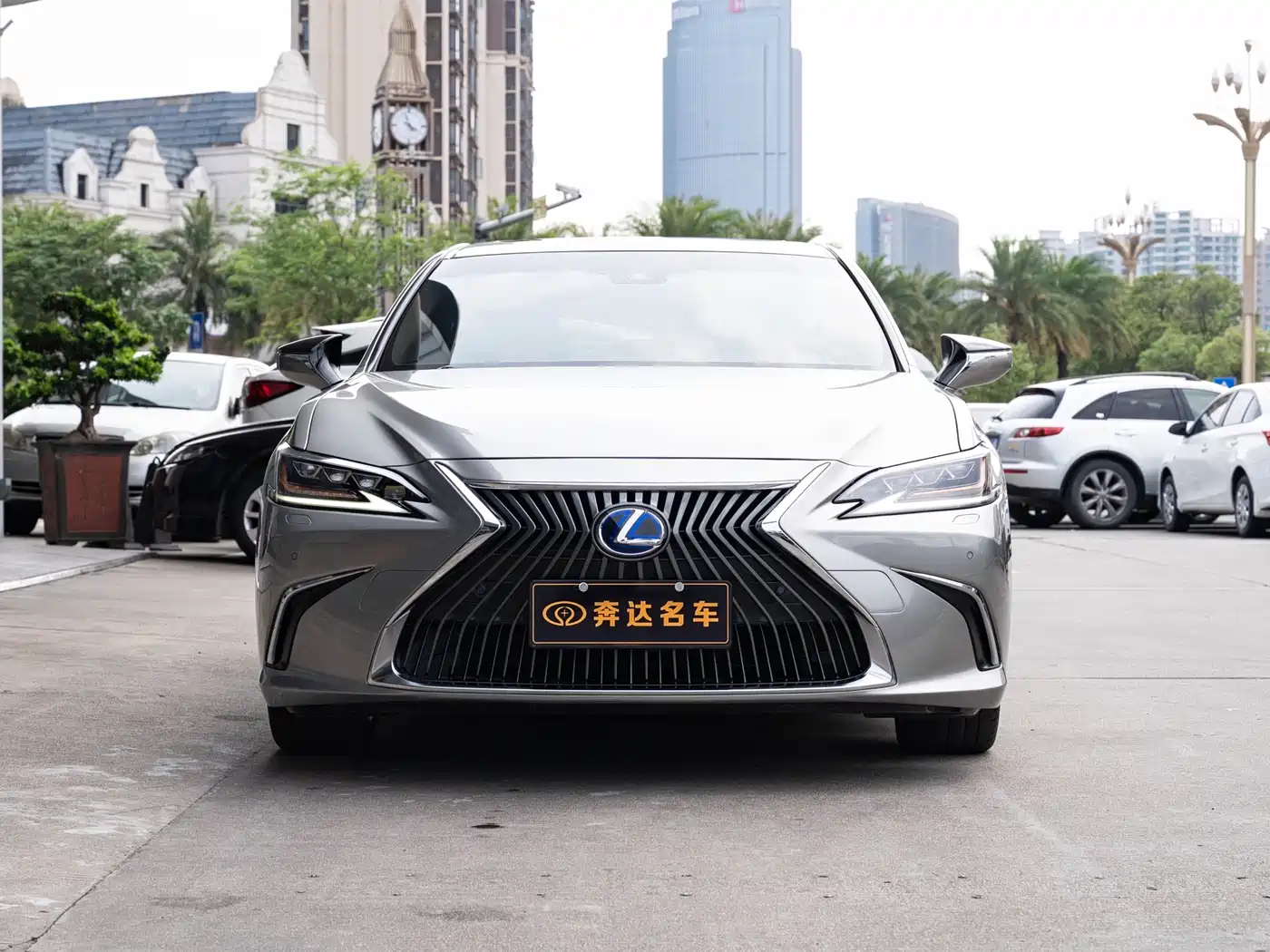 Lexus ES 2018 300h Premium Edition China V фото 2