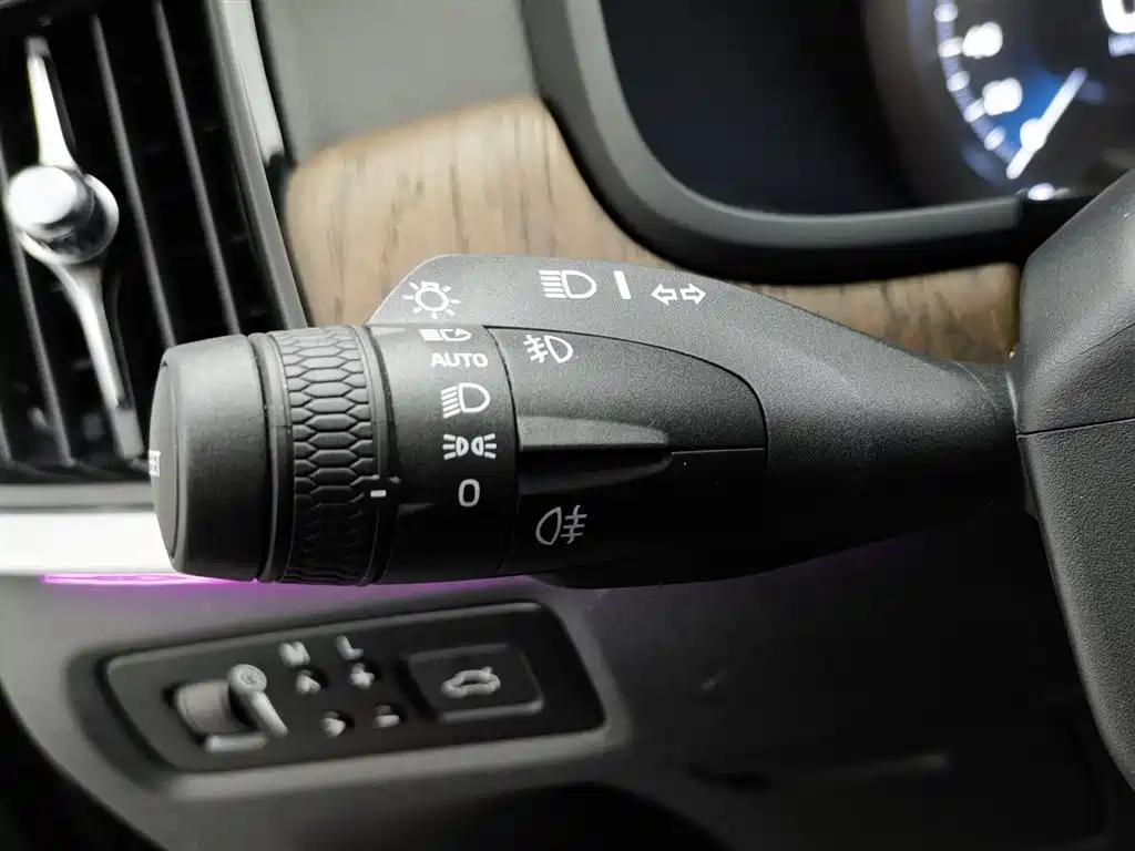 Volvo S90 2021 Model B5 Inscription Luxury Edition фото 21