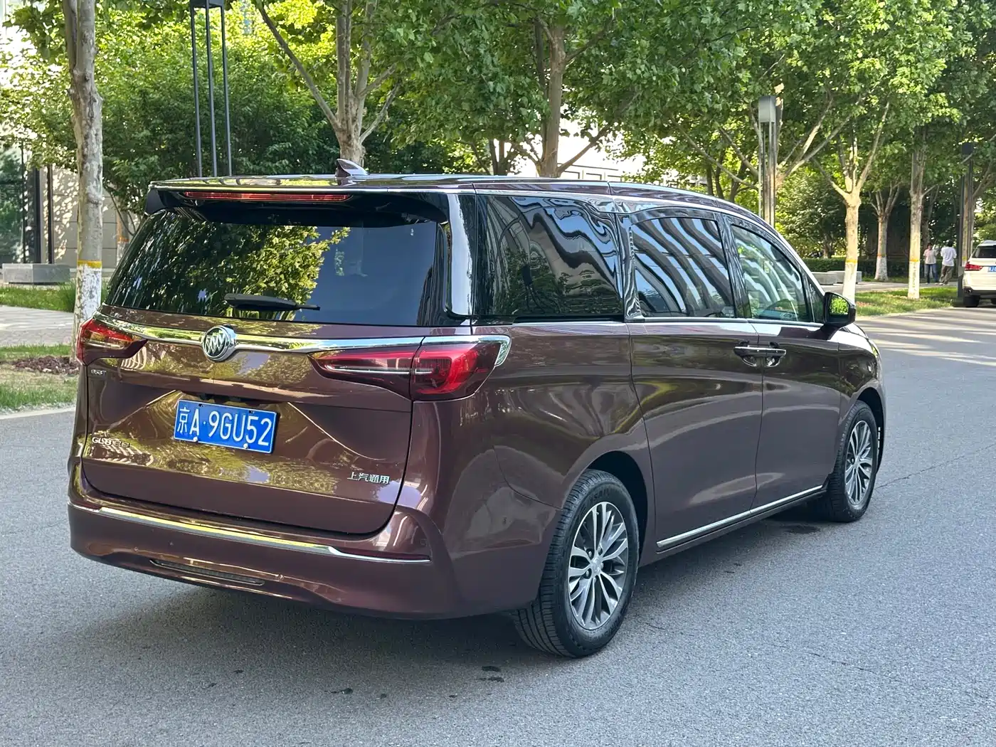 Buick GL8 2022 ES Landmark 653T Premium фото 4