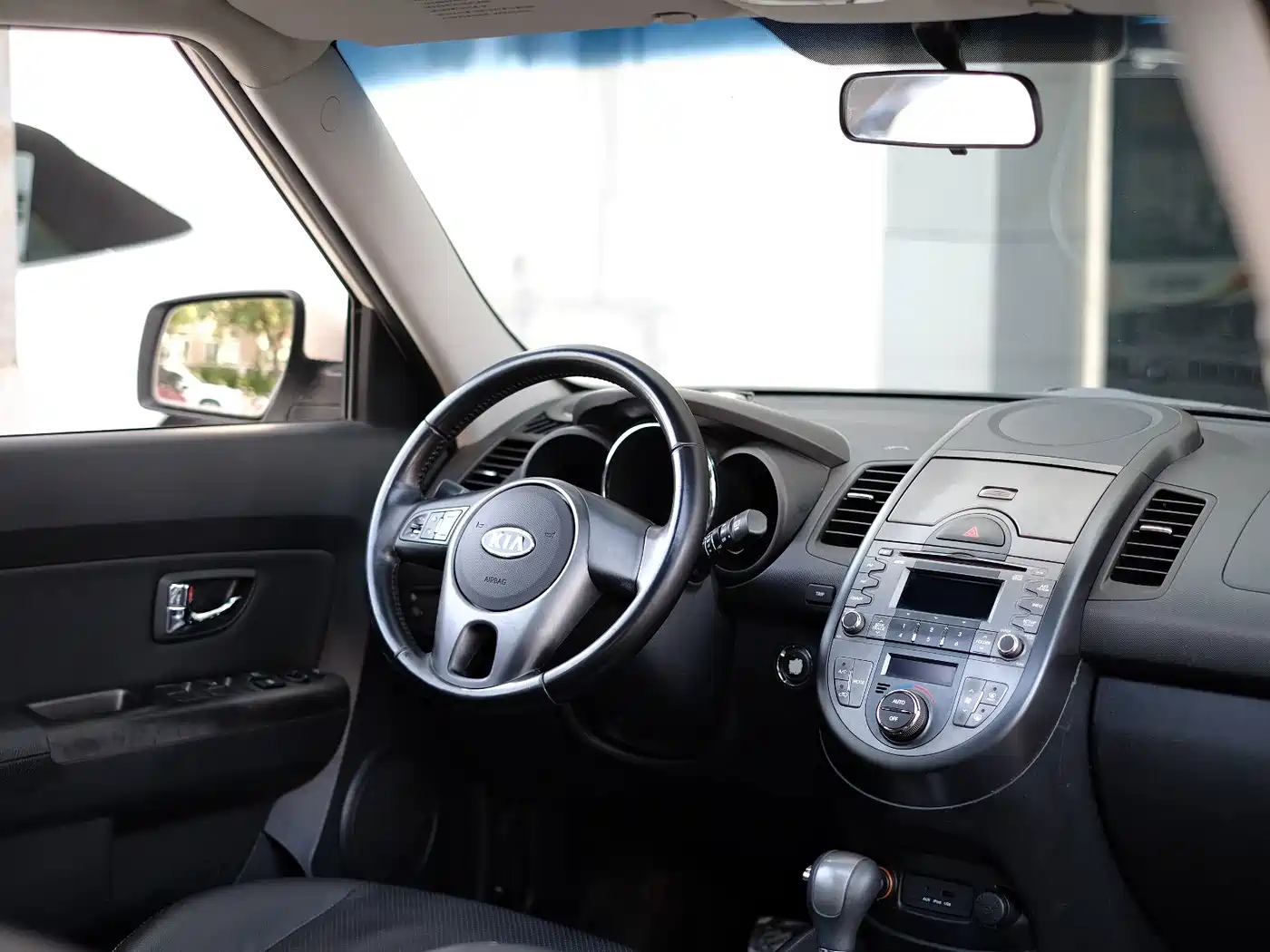 Kia Soul 2015 2013 1.6L AT Premium