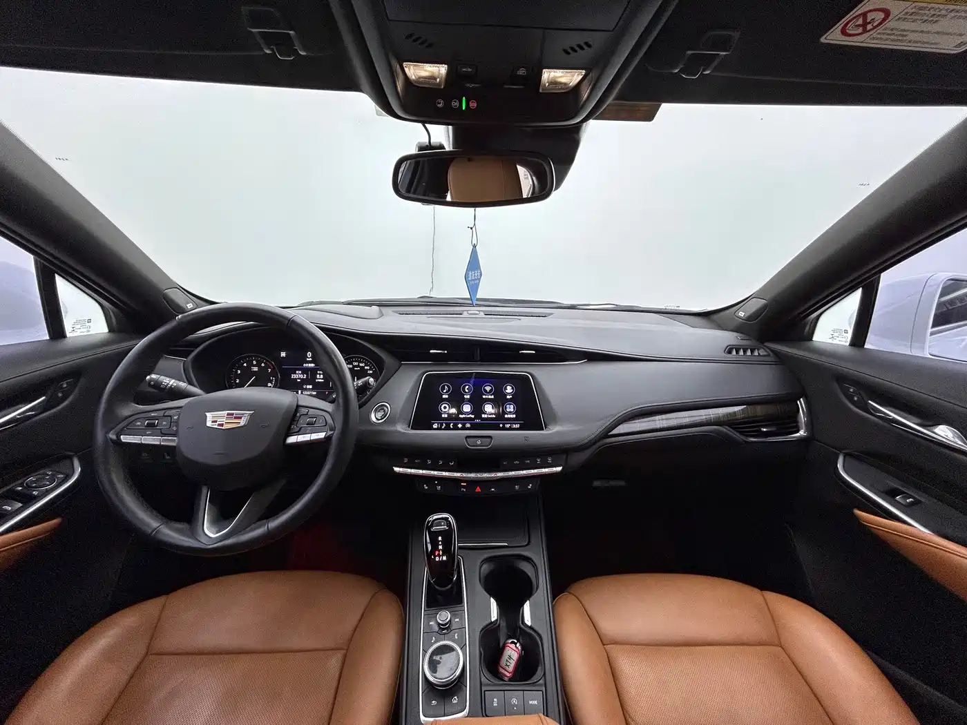 Cadillac XT4 2021 28T AWD Platinum Edition фото 10