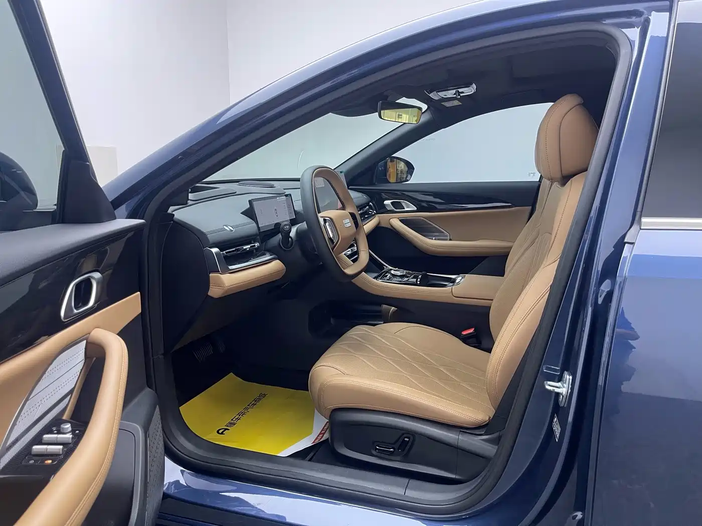 Geely Galaxy Galaxy A7 2025 EM-i фото 12