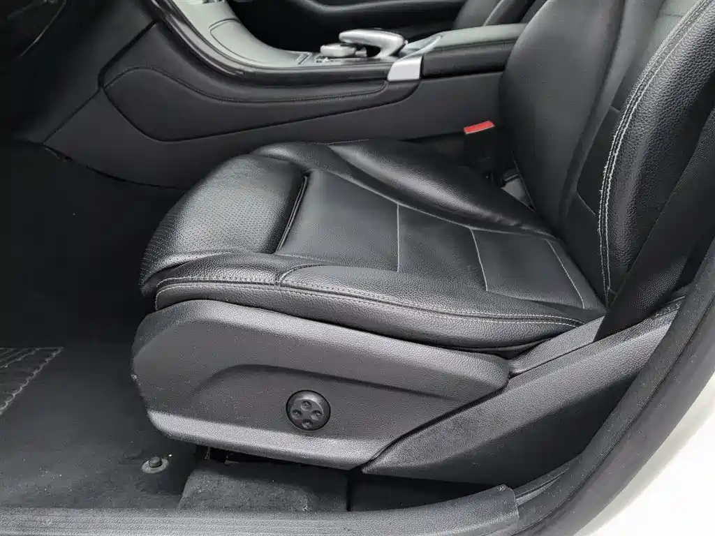 Mercedes-Benz GLC 2018 GLC 200 4MATIC фото 20