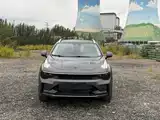 Фото 2 - Lynk & Co 01