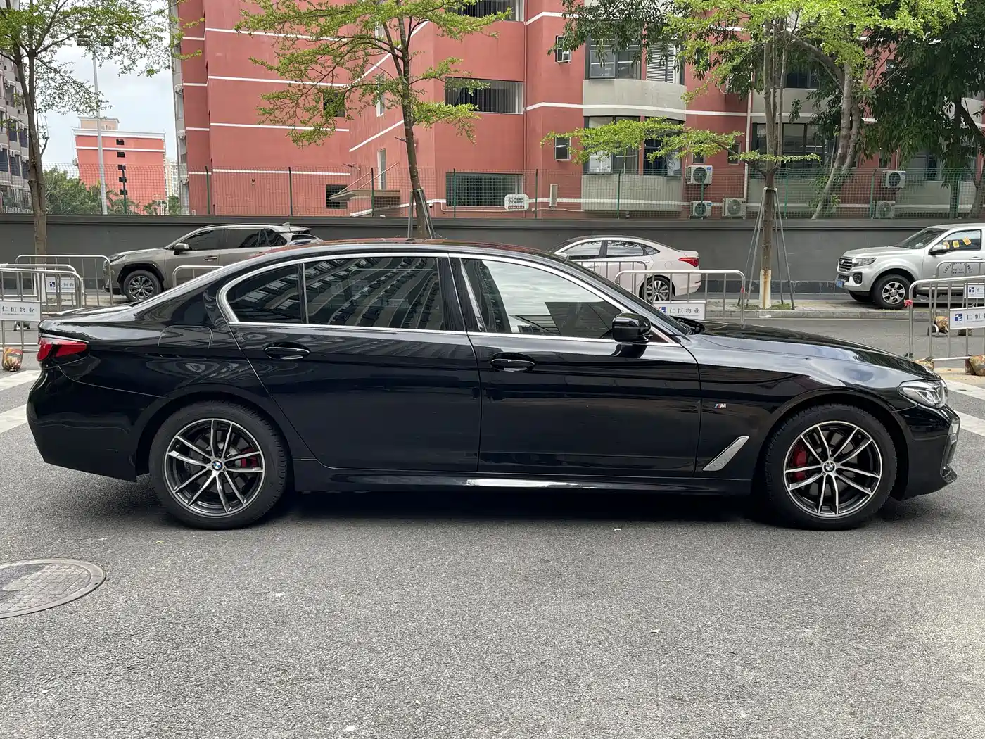BMW 5 Series New Energy 2021 Facelift 535Le M Sport Package фото 8
