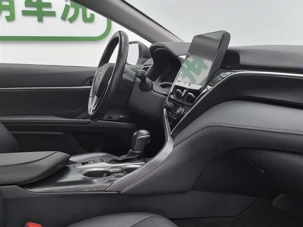 Toyota Camry 2023 2.5G Luxury Edition фото 22