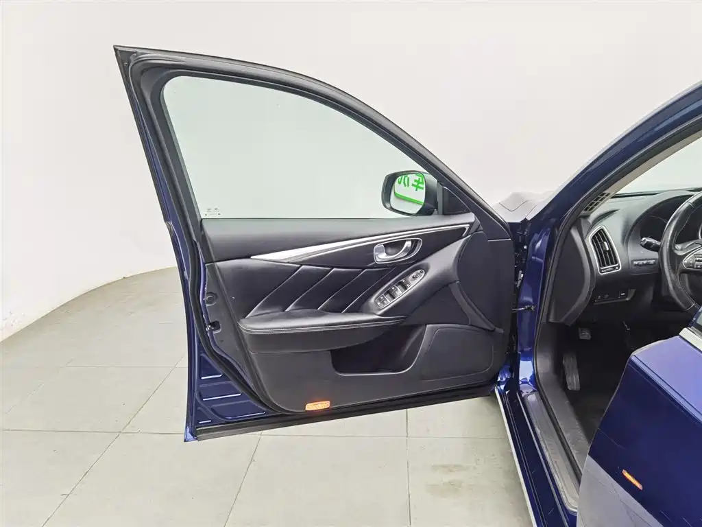 Infiniti Q50L 2016 Model 2.0T Comfort Edition фото 8