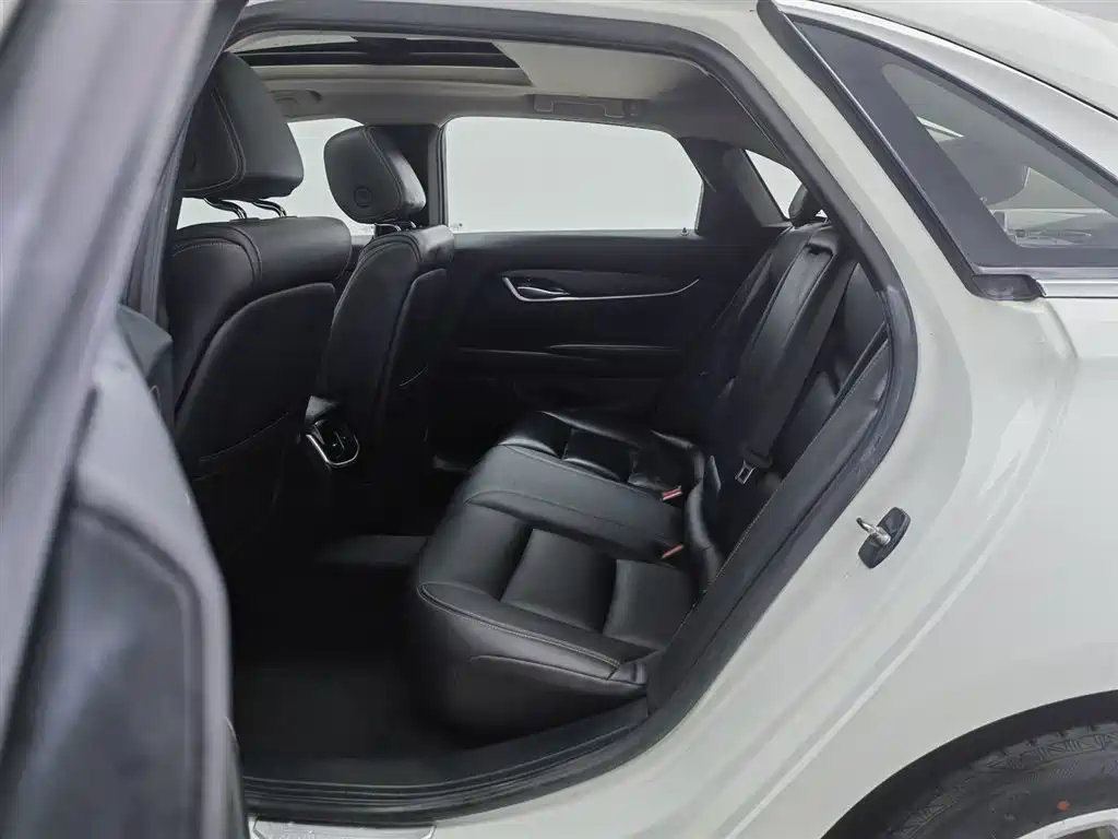 Cadillac XTS 2018 28T Technology фото 15