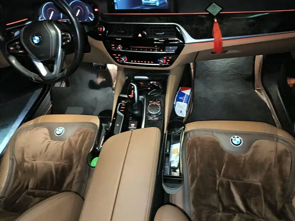 Photo 12 - BMW 5 Series