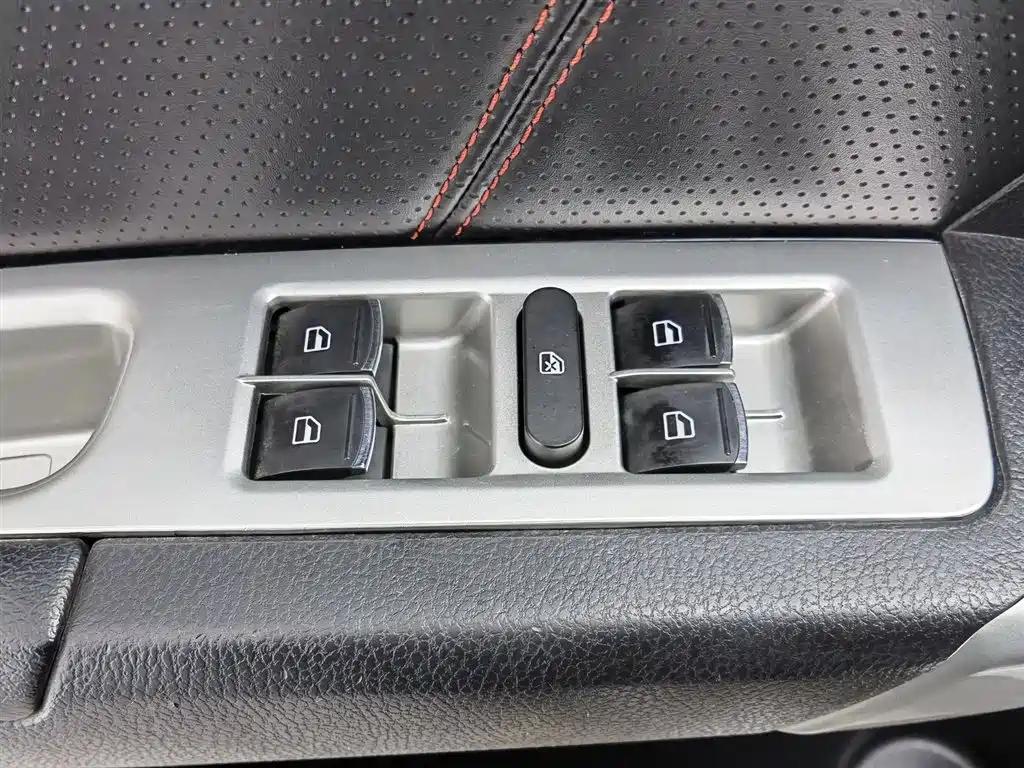 Haval H6 2017 Classic 1.5T Manual 2WD Urban Edition фото 9