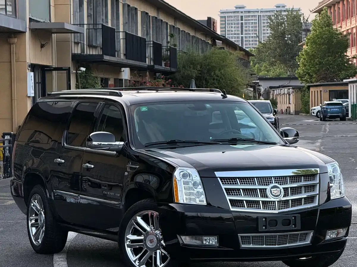 Cadillac Escalade 2013 6.2L ESV Platinum Extended фото 19