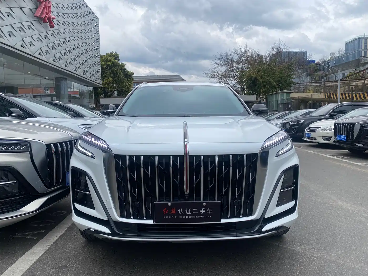 Hongqi HONGQI HS3