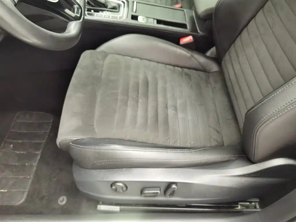 Volkswagen Magotan 2018 380TSI DSG Luxury фото 20