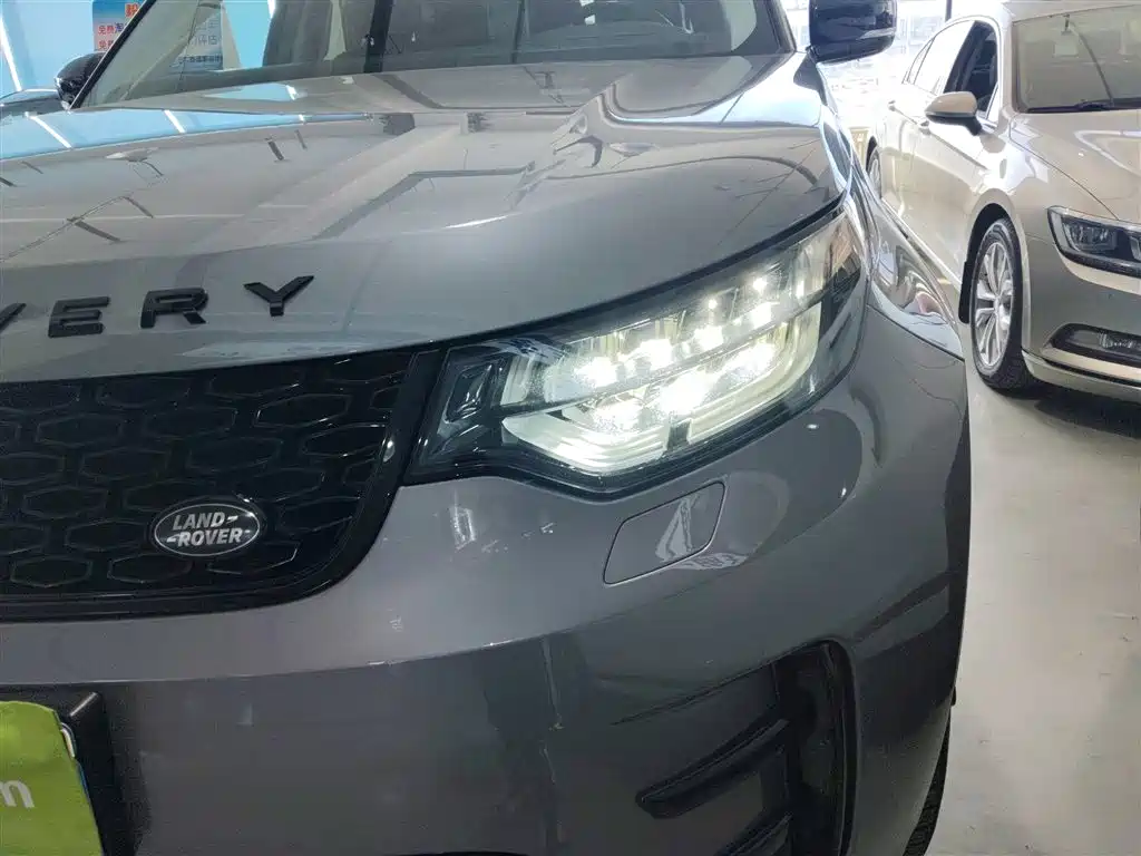 Land Rover Discovery 2020 2.0T SE фото 19