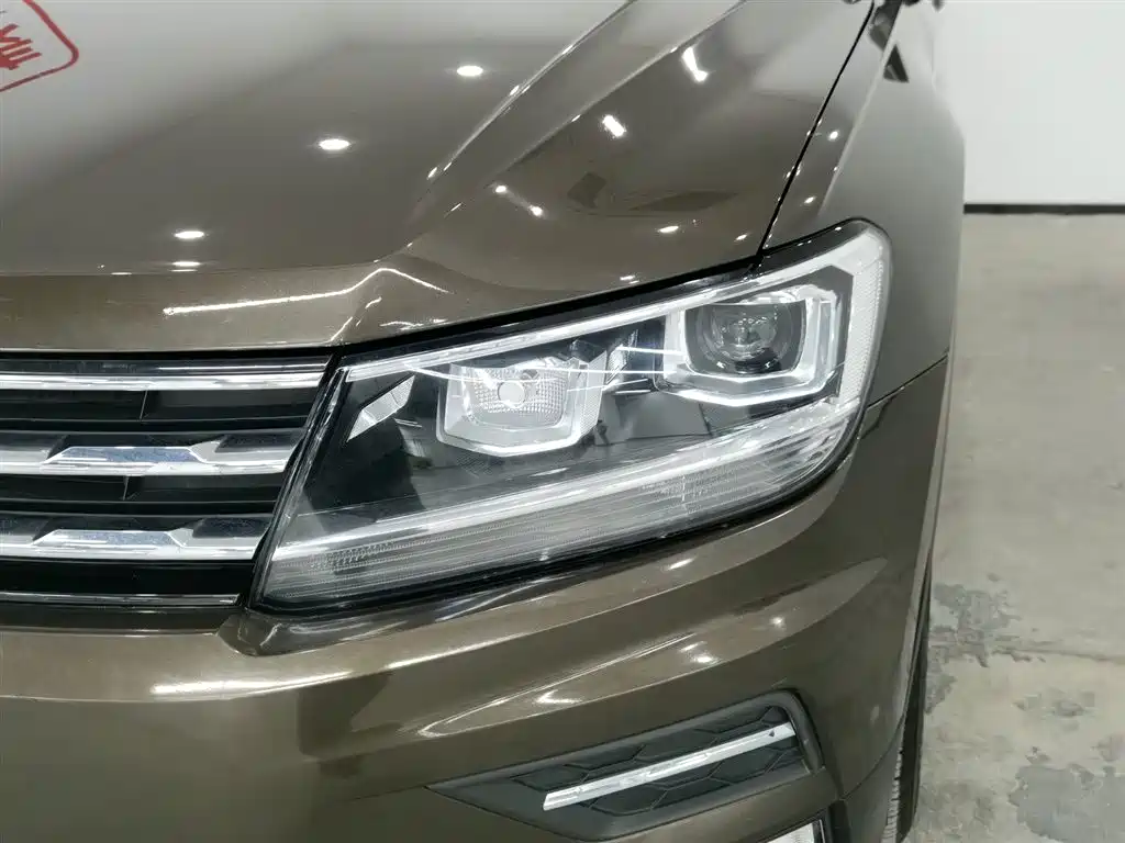 Volkswagen Tiguan L 2017 330TSI Automatic 2WD Luxury Edition фото 7