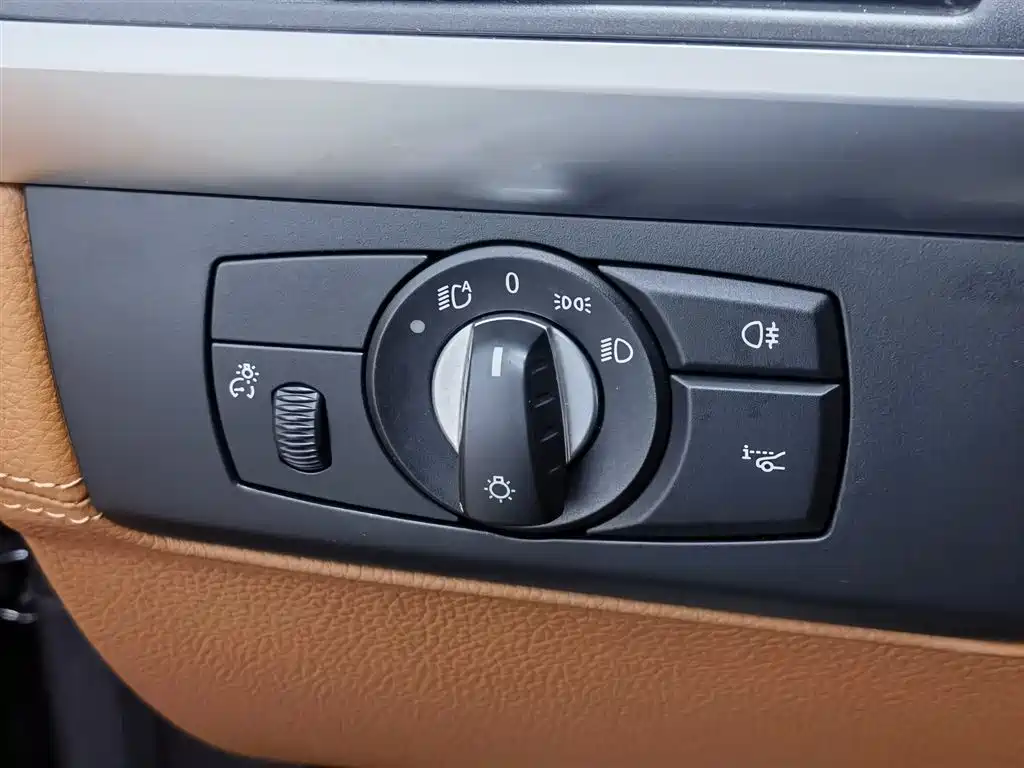 BMW X6 M 2010 X6 M фото 21