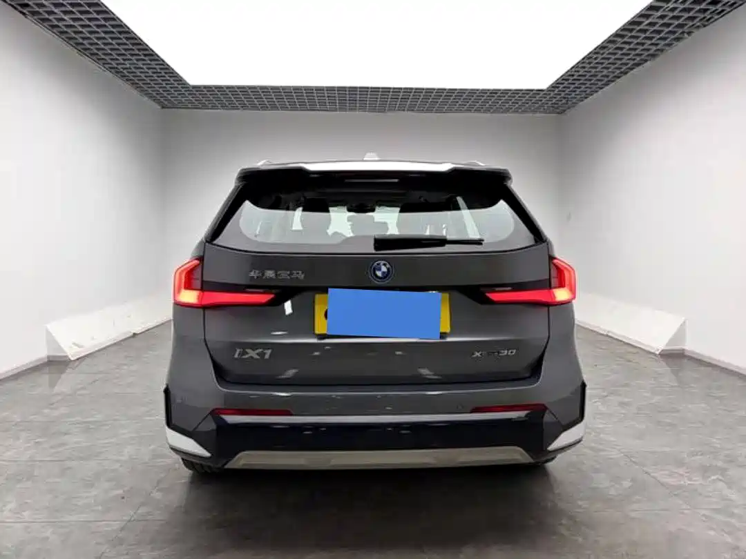 BMW iX1 2023 xDrive30L M Sport Package фото 4