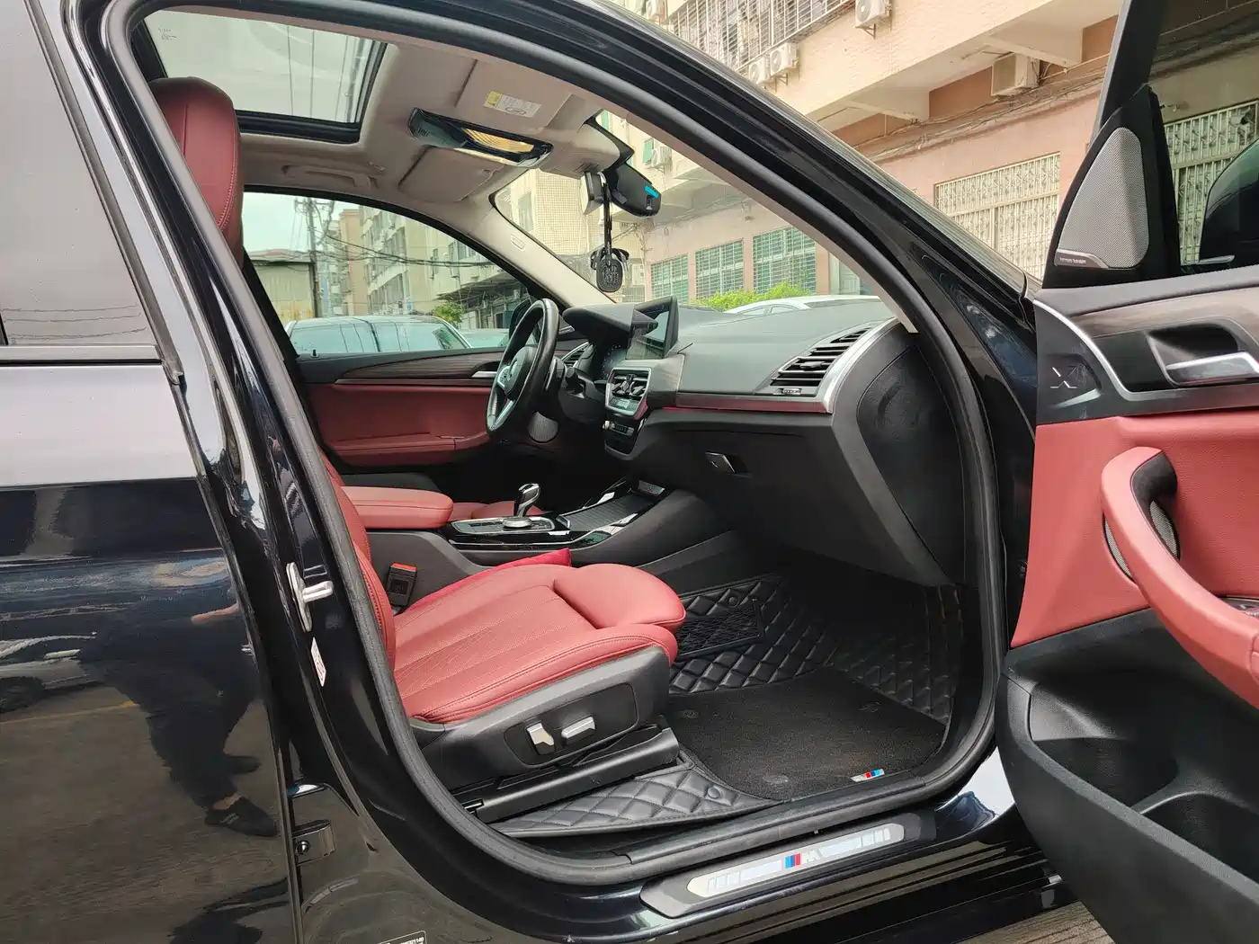 BMW X3 2022 xDrive30i Leading M Night Package фото 12