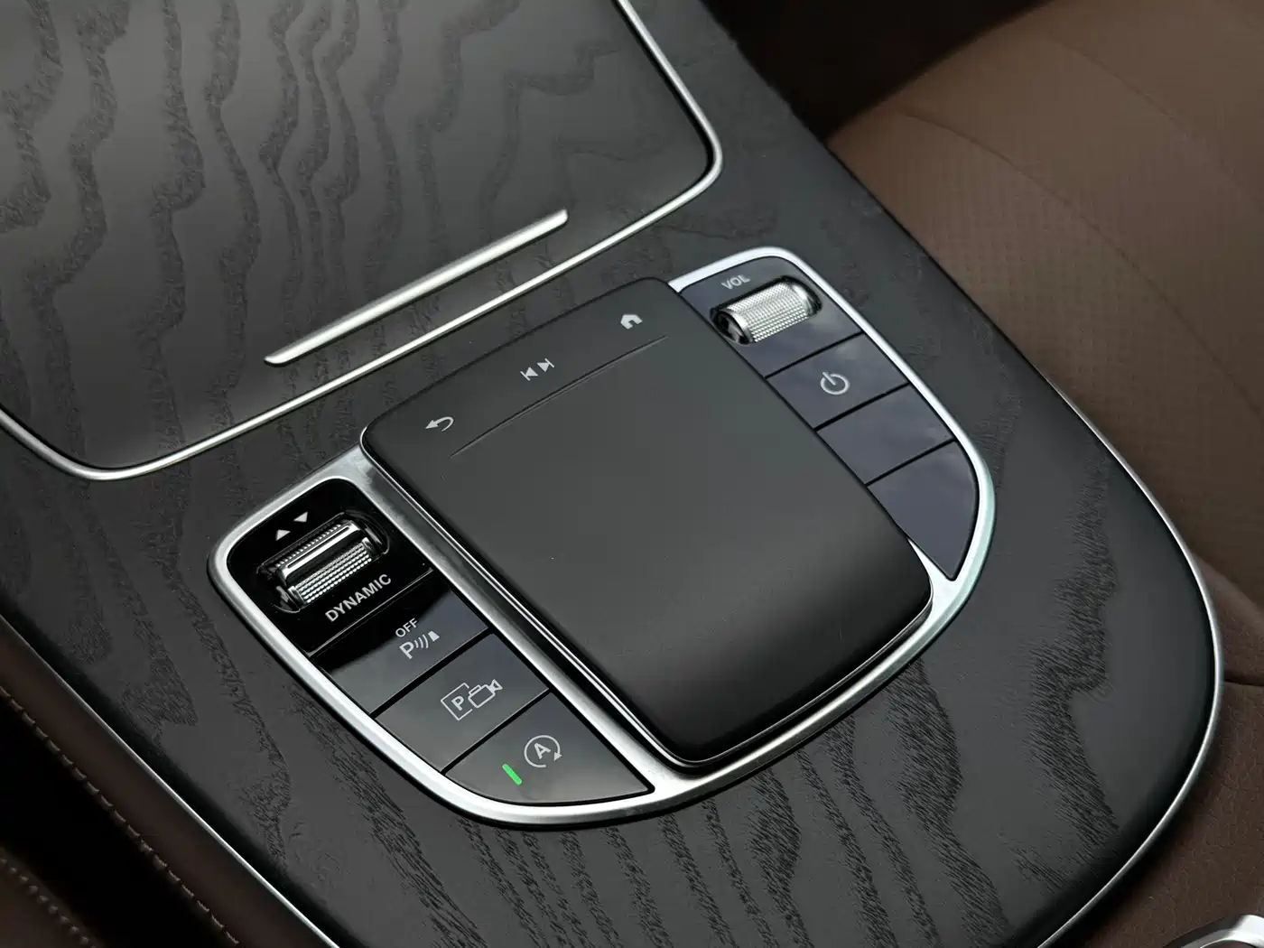 MERCEDES-BENZ E-CLASS (IMPORTED)