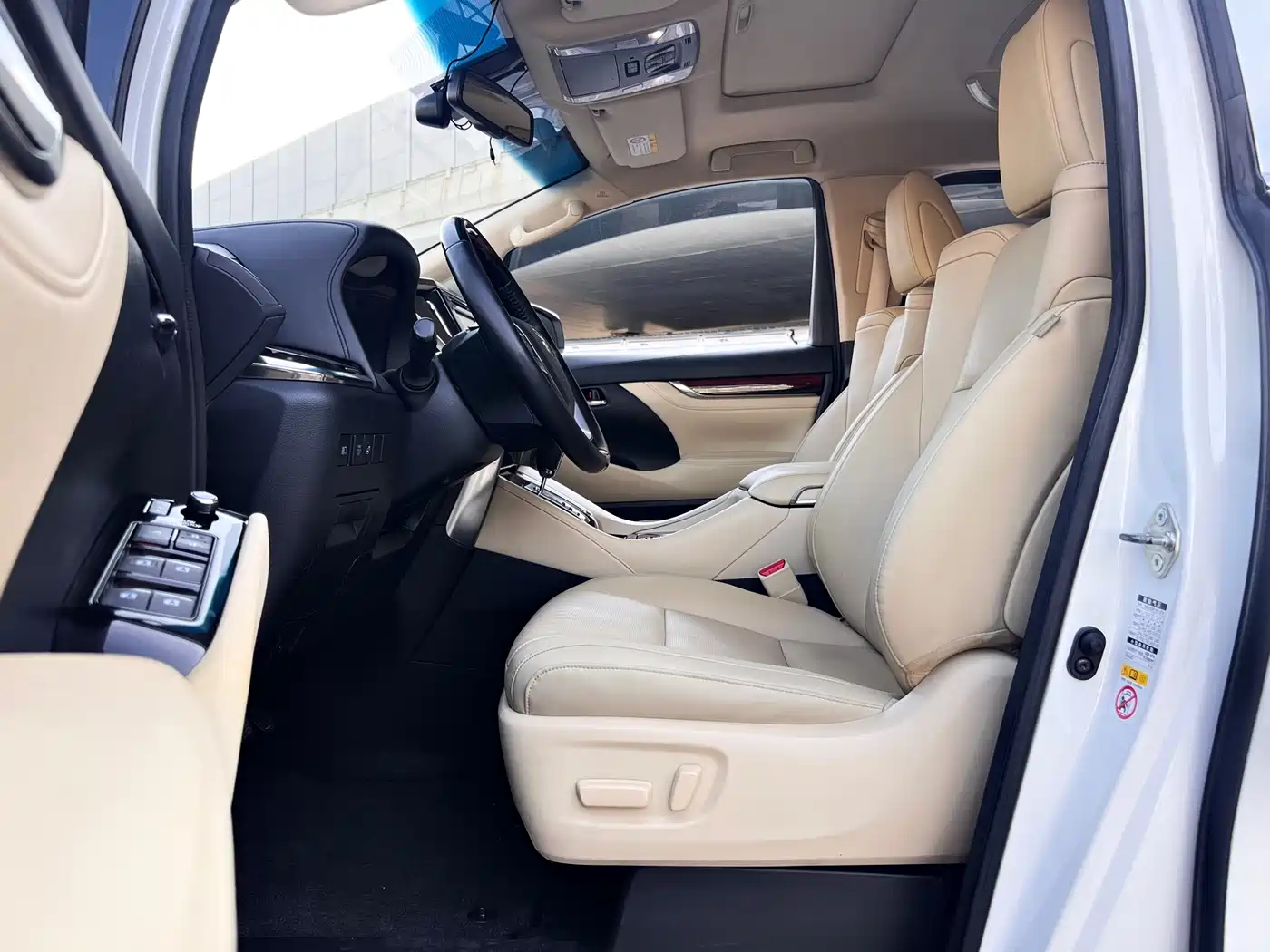 Toyota Alphard 2015 3.5L Luxury Edition фото 11