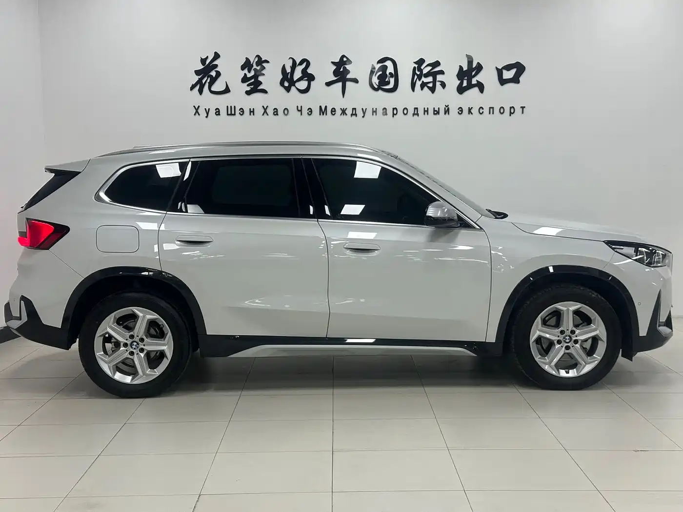 BMW X1 2024 sDrive20Li X Design Package фото 4