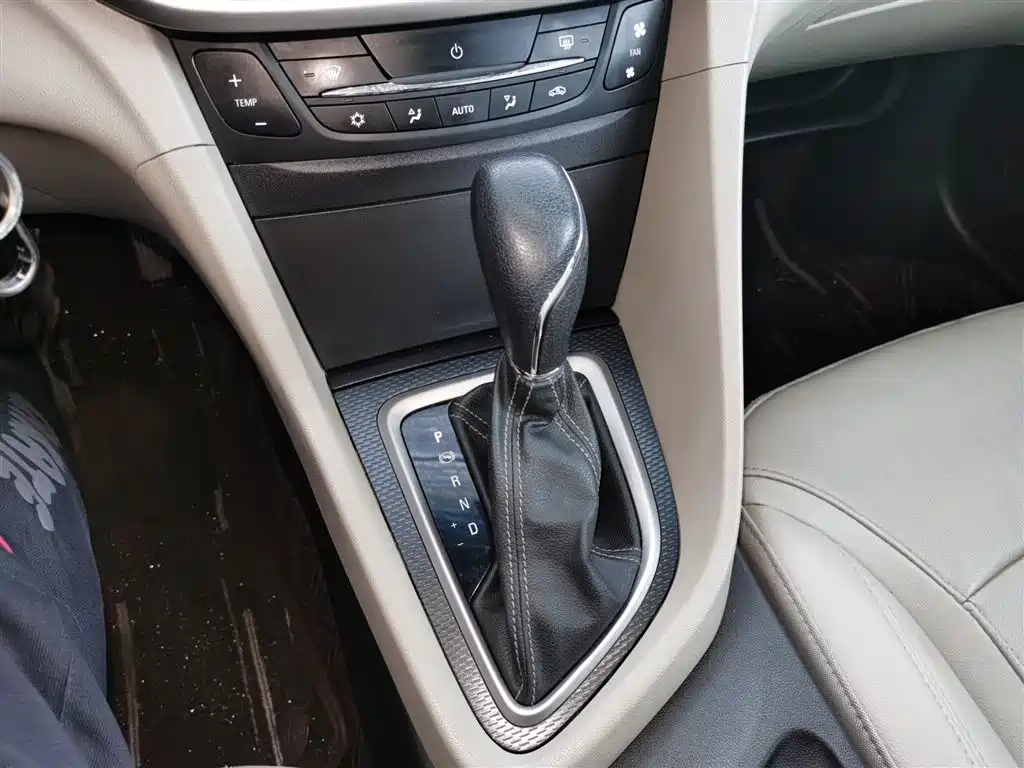 Buick Excelle 2019 15T DCT Connected Elite Type China VI фото 6