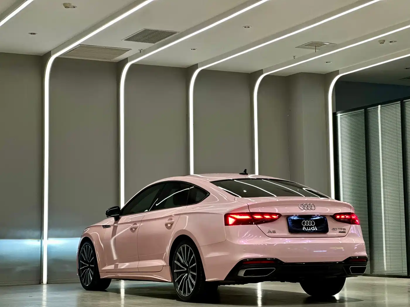 Audi A5 (Import) 2024 Sportback 40 TFSI quattro Luxury Dynamic фото 10