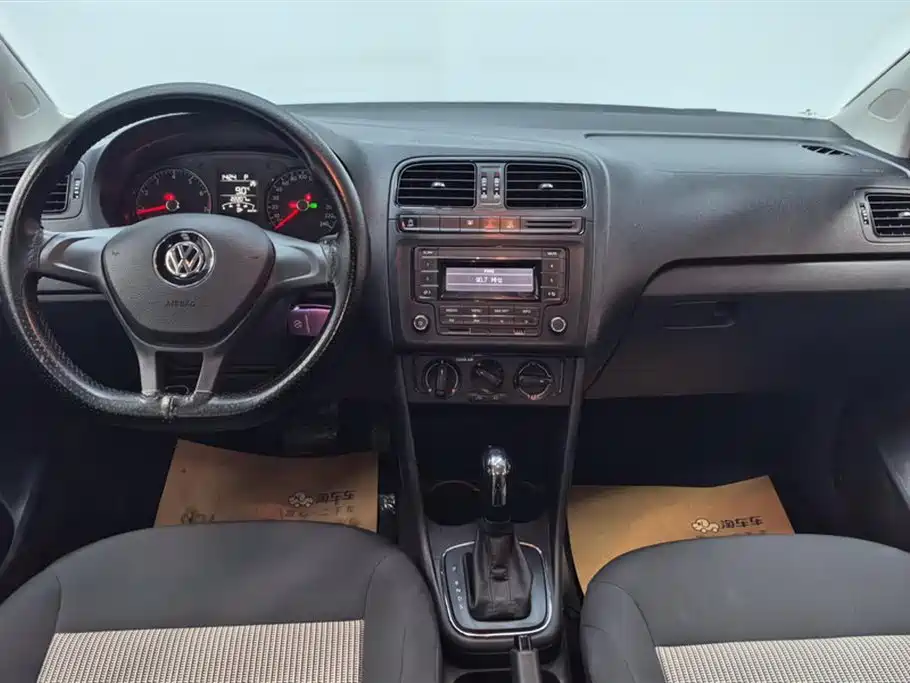 Volkswagen Polo 2018 1.5L Auto Safe Drive фото 12