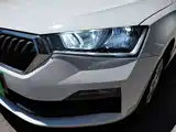 Фото 18 - Škoda Rapid