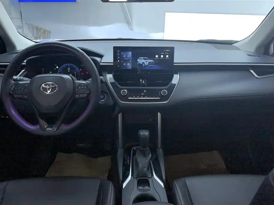 Toyota Corolla Cross 2023 Hybrid 2.0L Pioneer Edition фото 12