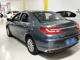 Фото 23 - Geely Vision