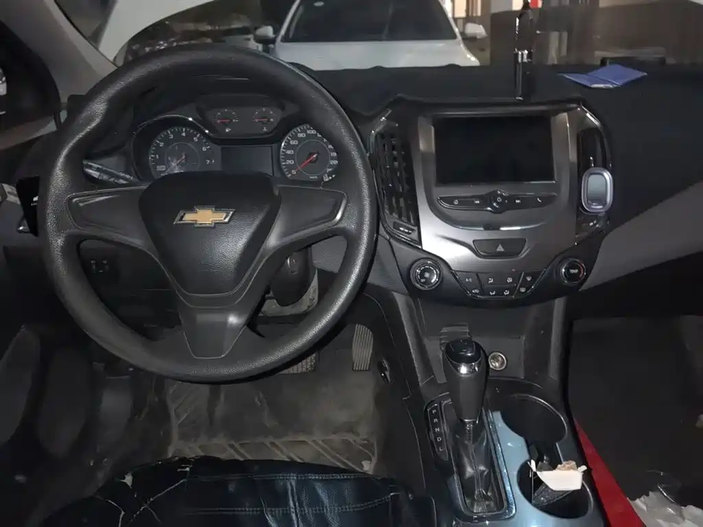Chevrolet Cruze 2017 1.5L Automatic Pioneer Sunroof фото 13