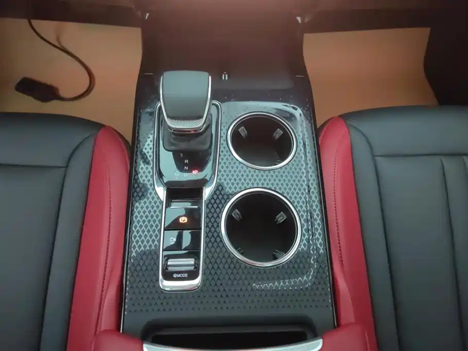 Hongqi HS3 2023 1.5T 2WD Virtue Edition фото 16