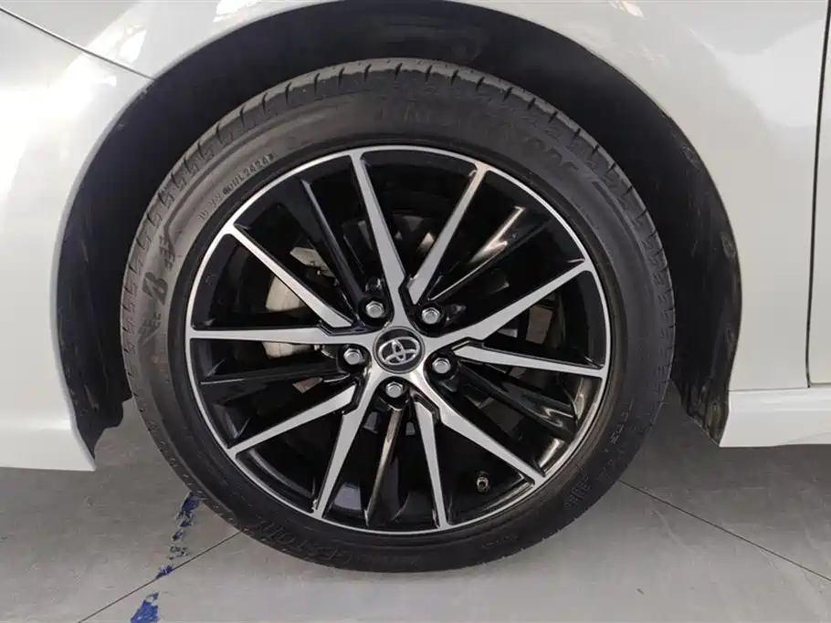 Toyota Camry 2021 2.5S Feng Shang Edition фото 6