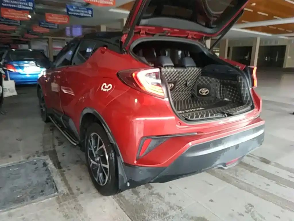 Toyota C-HR 2020 2020 Model 2.0L Luxury