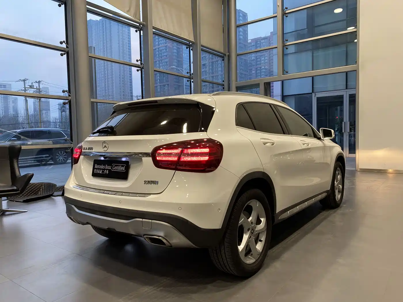 Mercedes-Benz GLA 2017 GLA 200 Dynamic фото 18
