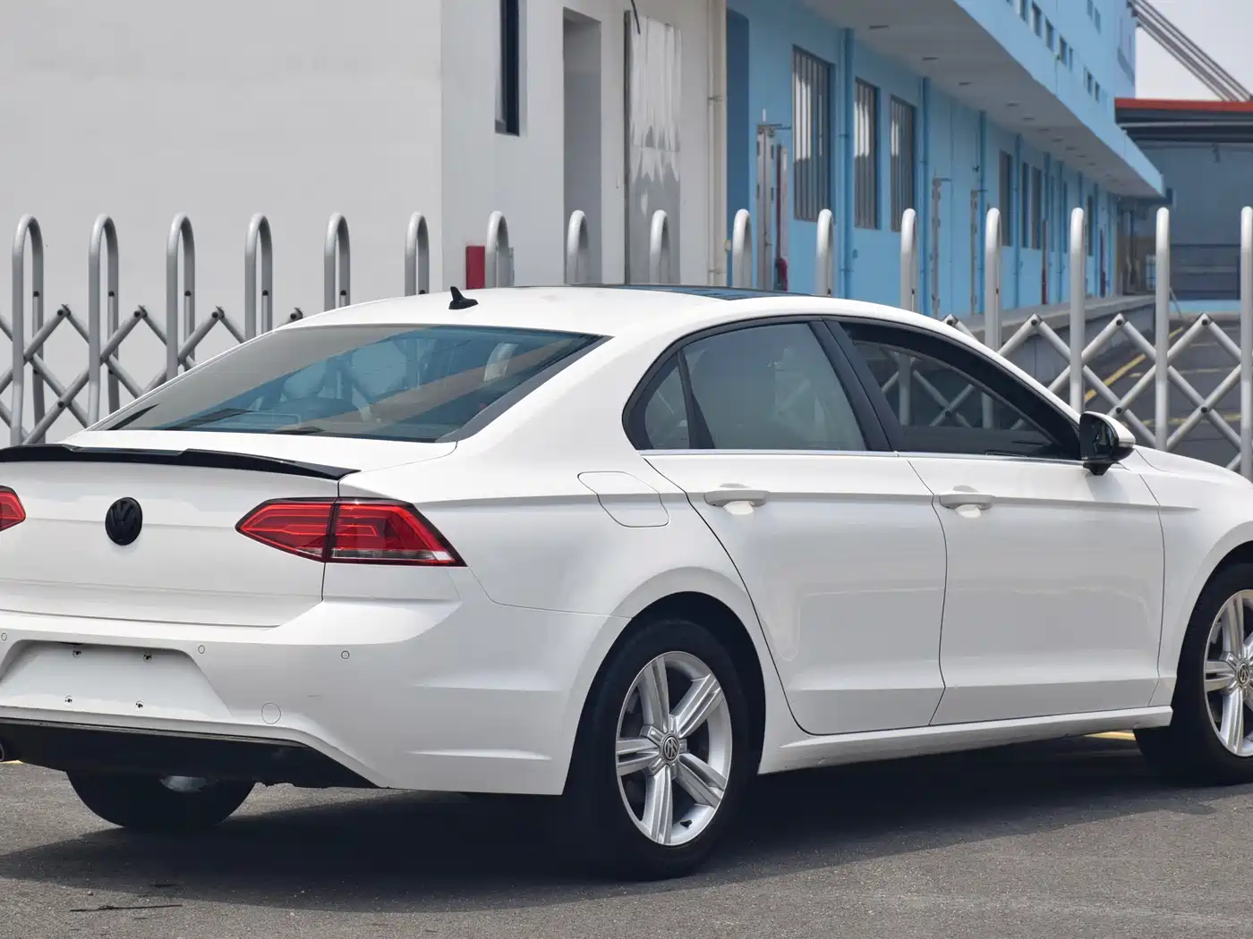 Volkswagen Lamando 2017 280TSI DSG Comfort Edition фото 5