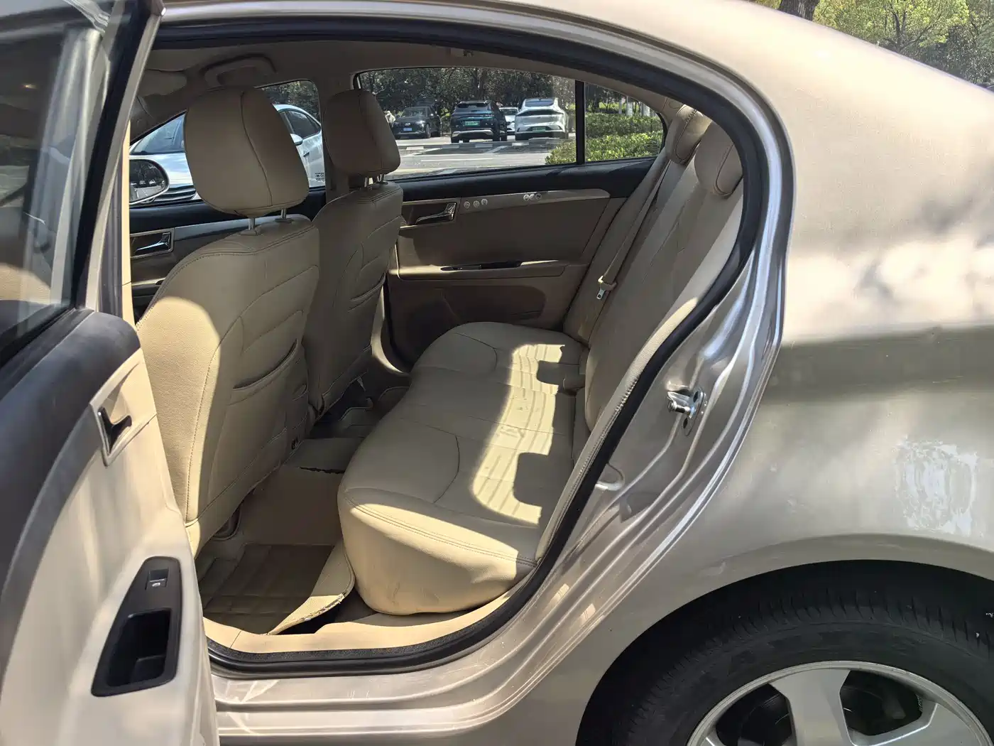 Roewe 350 2014 2013 350S 1.5L Automatic Express Edition