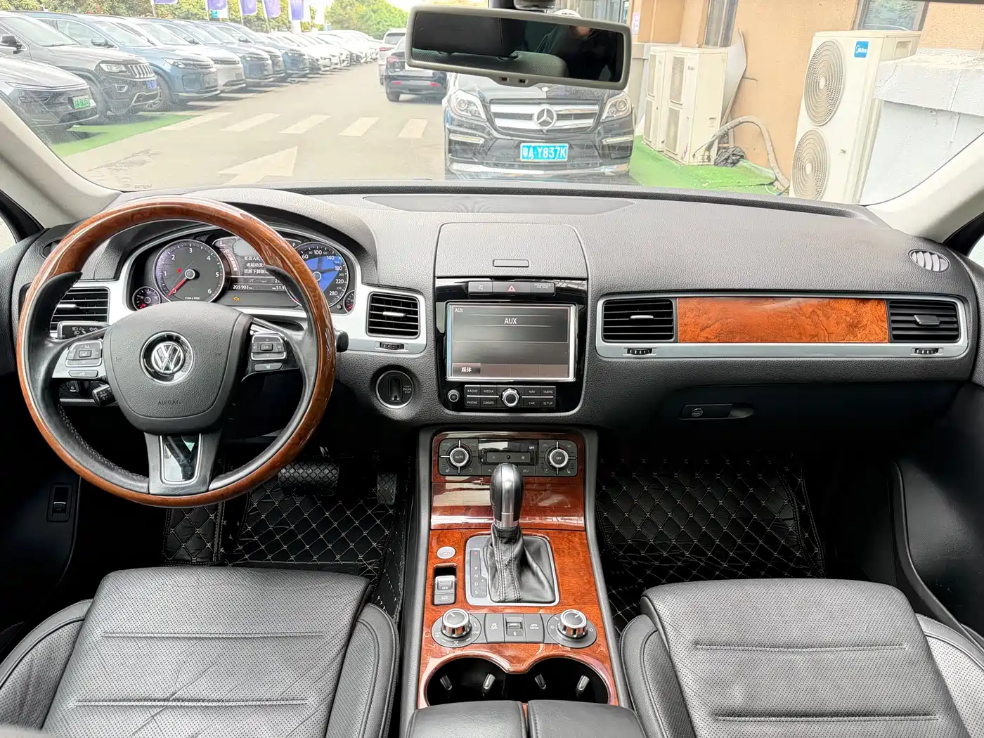 Volkswagen Touareg 2011 3.0TDI Diesel Premium фото 5