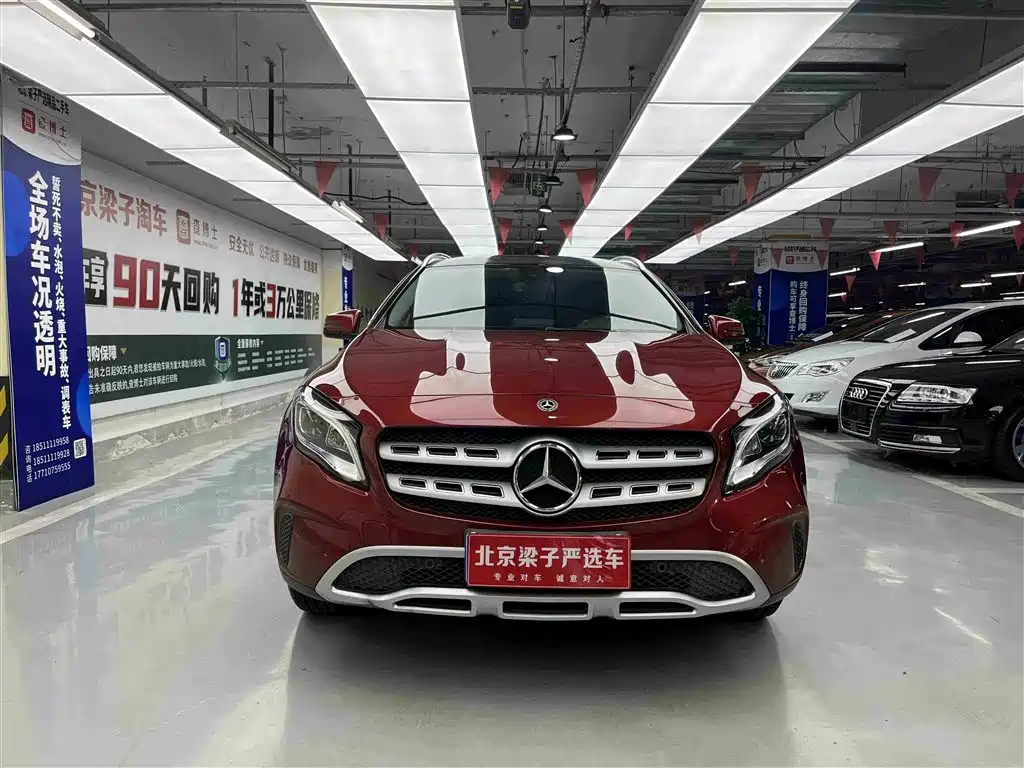 Mercedes-Benz GLA 2017 GLA 200 Fashion фото 2