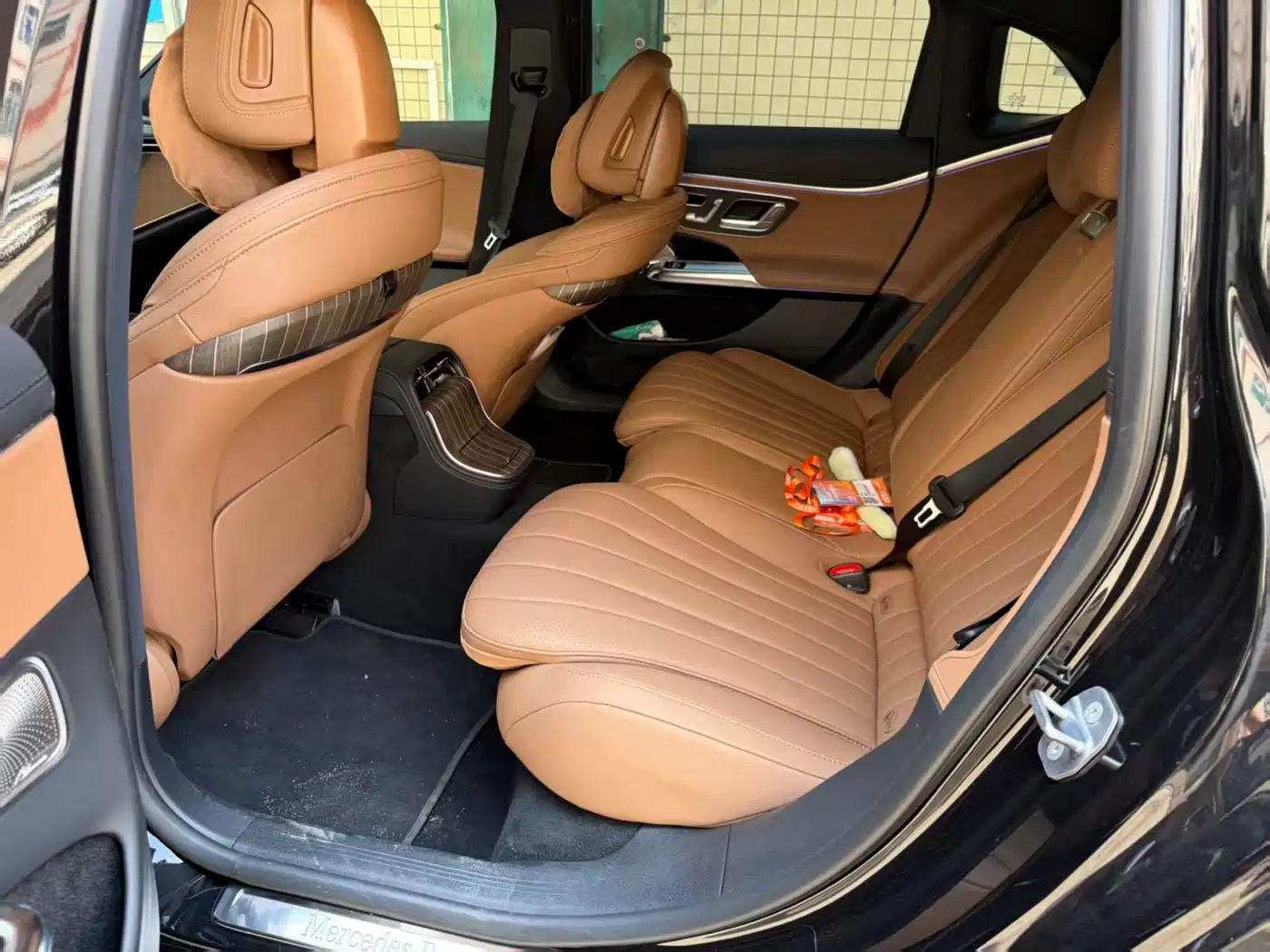 Mercedes-Benz E-Class 2024 Model E 300 L Luxury фото 6