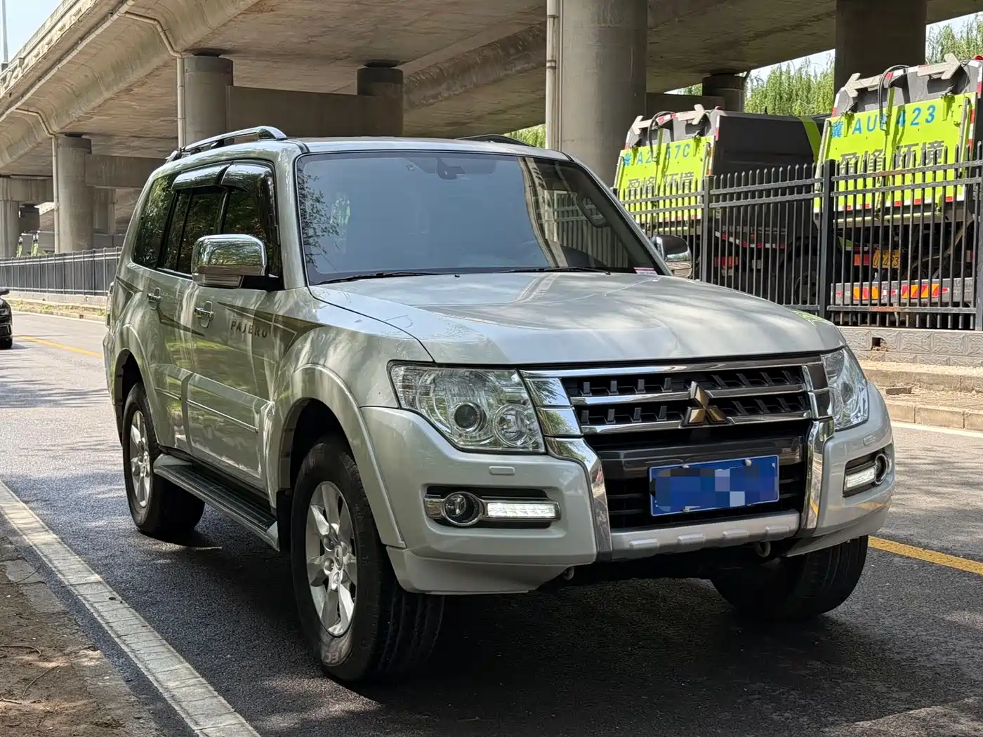 Mitsubishi Pajero (Import) 2016 2016 3.0L Automatic Premium (China V)