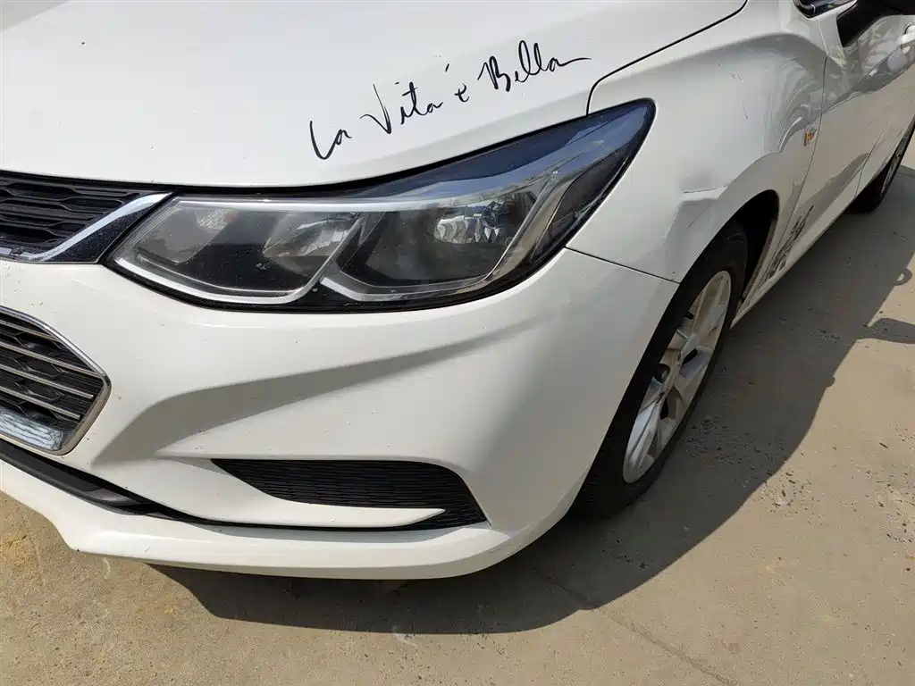 Chevrolet Cruze 2017 1.5L Hatchback Auto Pioneer Sunroof фото 24
