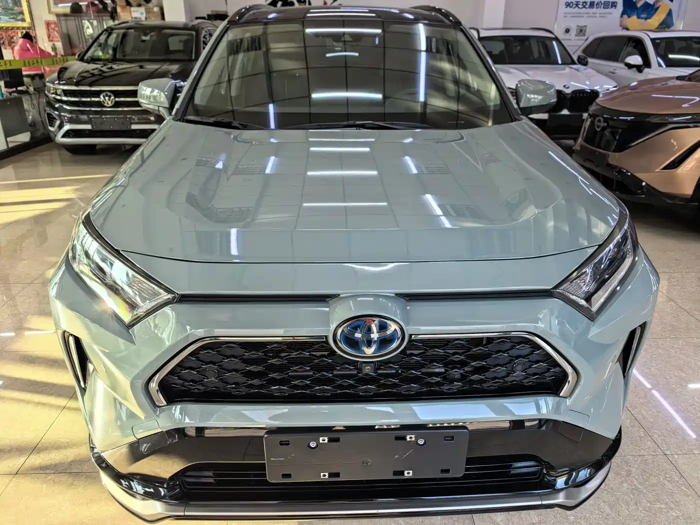 Toyota RAV4 Rongfang Dual Engine E+ 2021 2.5L 4WD Flagship Pro фото 2