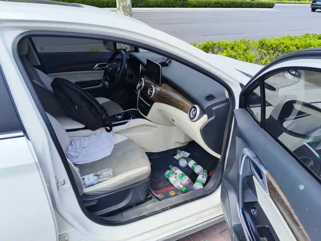 BAIC Beijing EU5 2018 2018 R500 Smart Wind Edition